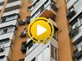 Видео - Выдвижная локтевая маркиза на балкон Sirius